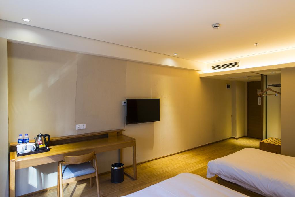 Ji Hotel Shanghai Hongqiao Zhongshan West Road Buitenkant foto